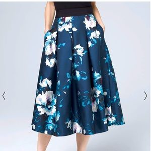 Size 4 WHBM skirt